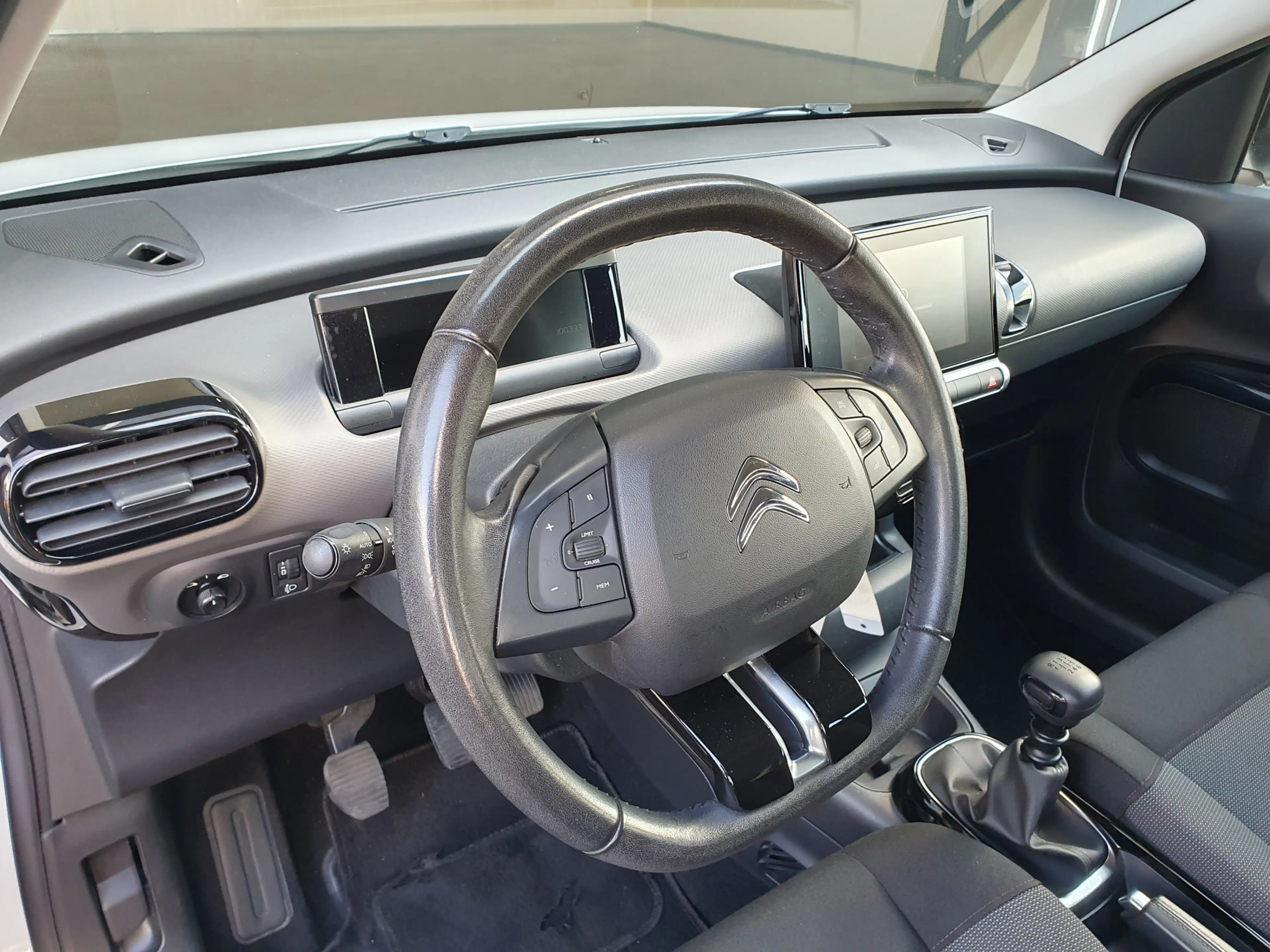 Citroen C4 Cactus 1.2 PureTech Business NAVI/PDC/CRUISE/LMV — photo 43