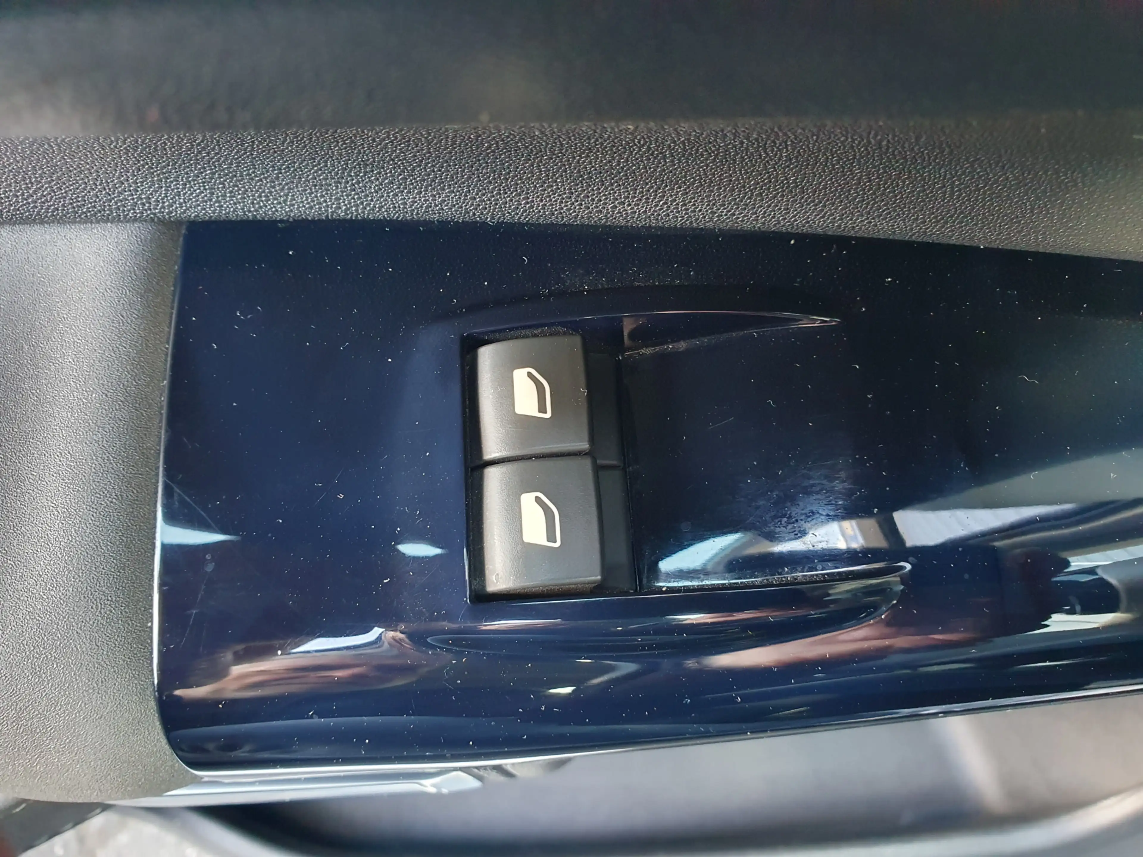 Citroen C4 Cactus 1.2 PureTech Business NAVI/PDC/CRUISE/LMV — photo 41