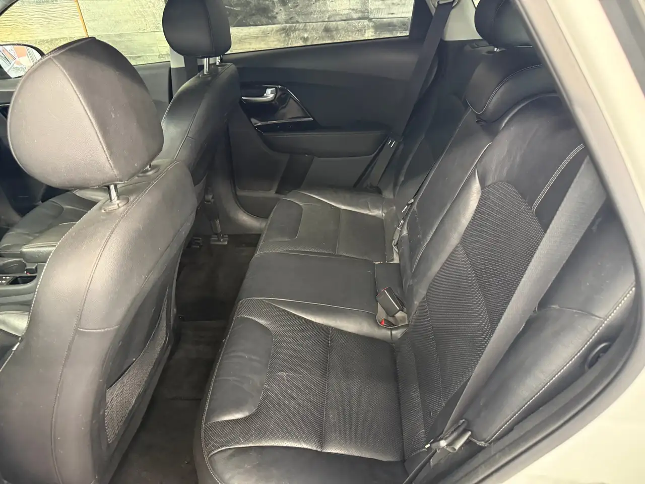 Kia Niro снимка Kia Niro