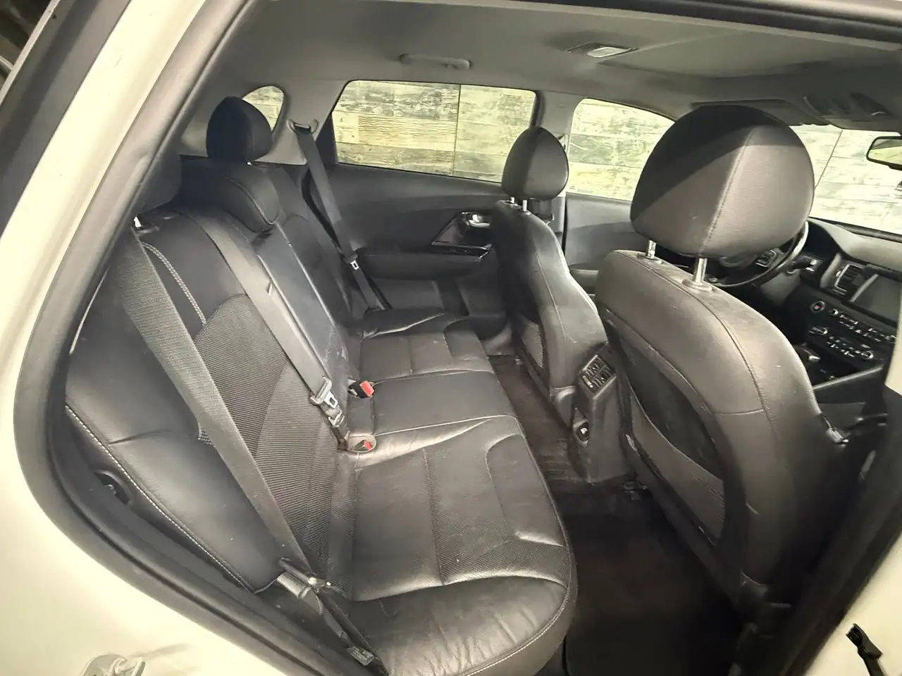 Kia Niro снимка Kia Niro
