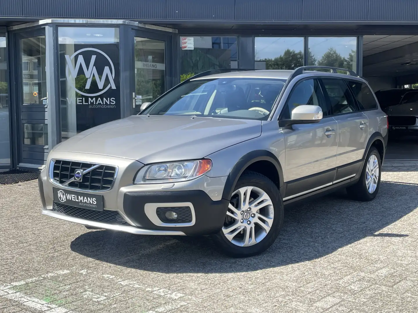 Volvo XC70 3.2 AWD 238 pk Youngtimer | Xenon | Leder | Trekha Gris - 1