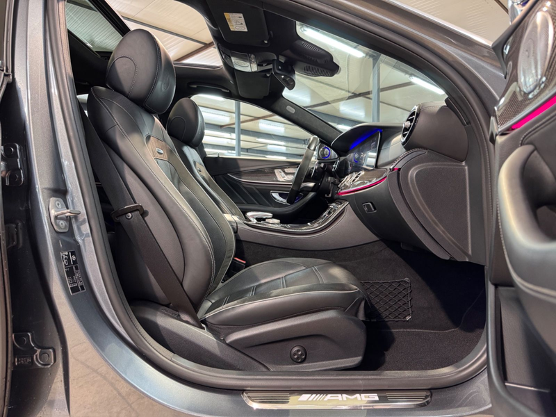 Mercedes-Benz E 63 AMG E 63S 4M+ KRMK*2CRBN*PANO*BRMST*DRVRS*BEAM*VOLL! — photo 7