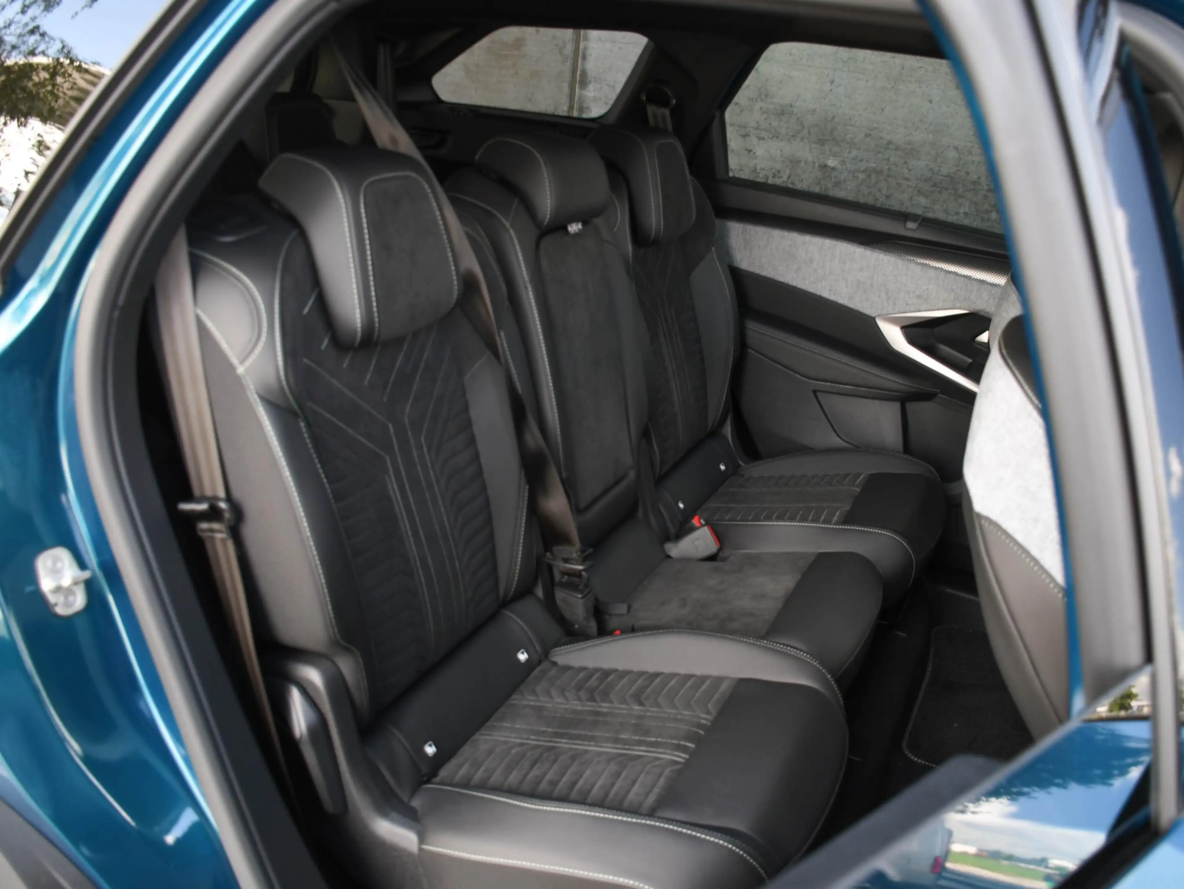 Peugeot 5008 GT 1.6 Plug-in Hybrid 195pk Automaat 7-Persoons PA — photo 13