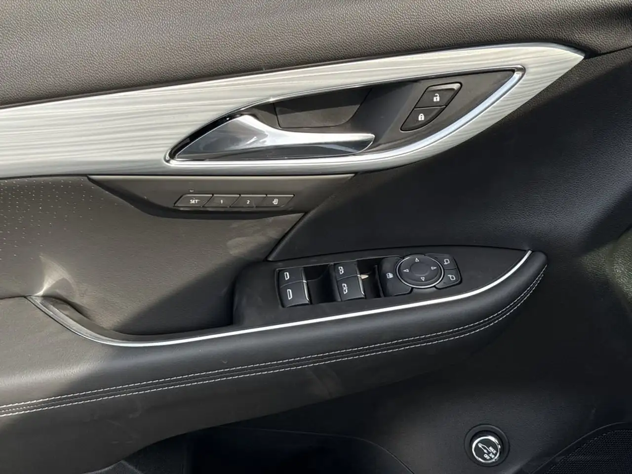 Buick Envision снимка Buick Envision