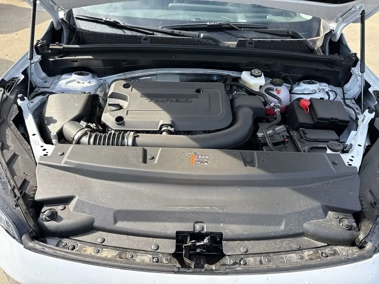 Buick Envision снимка Buick Envision