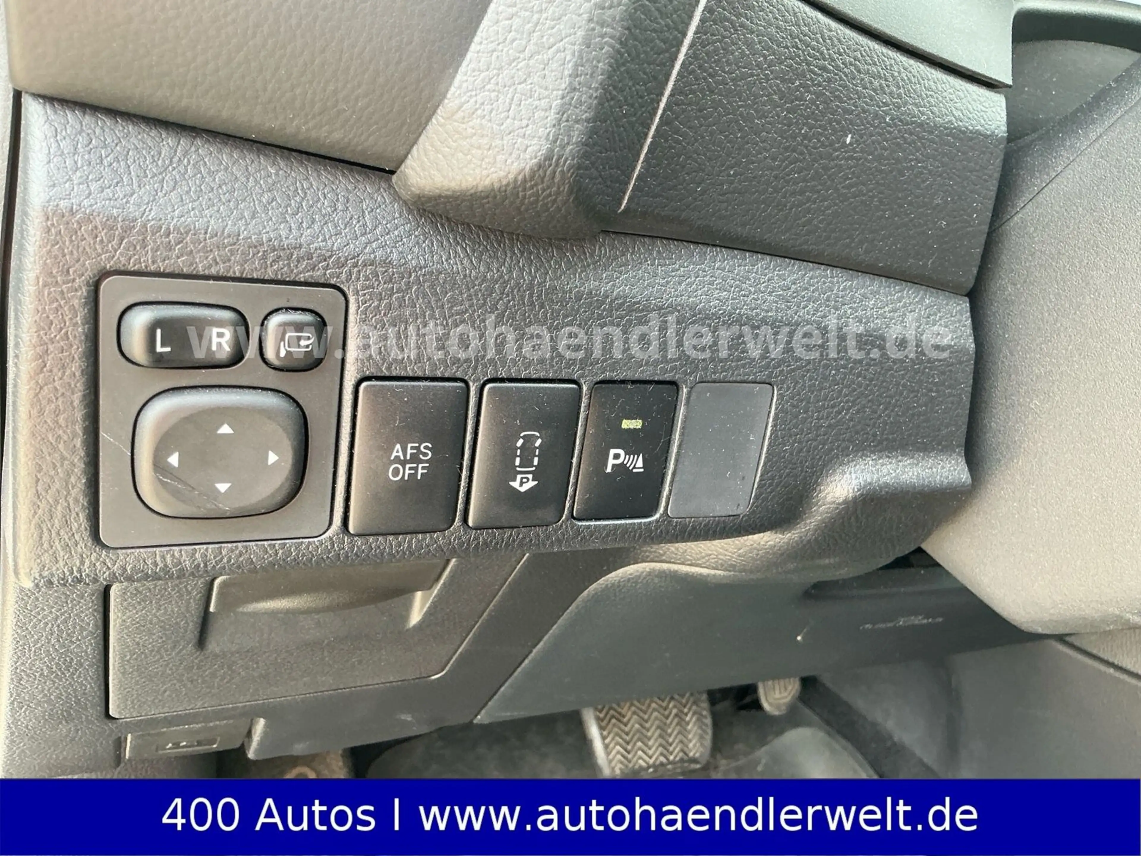 Toyota Auris 1.8 Hybrid Automatik Comfort — photo 15