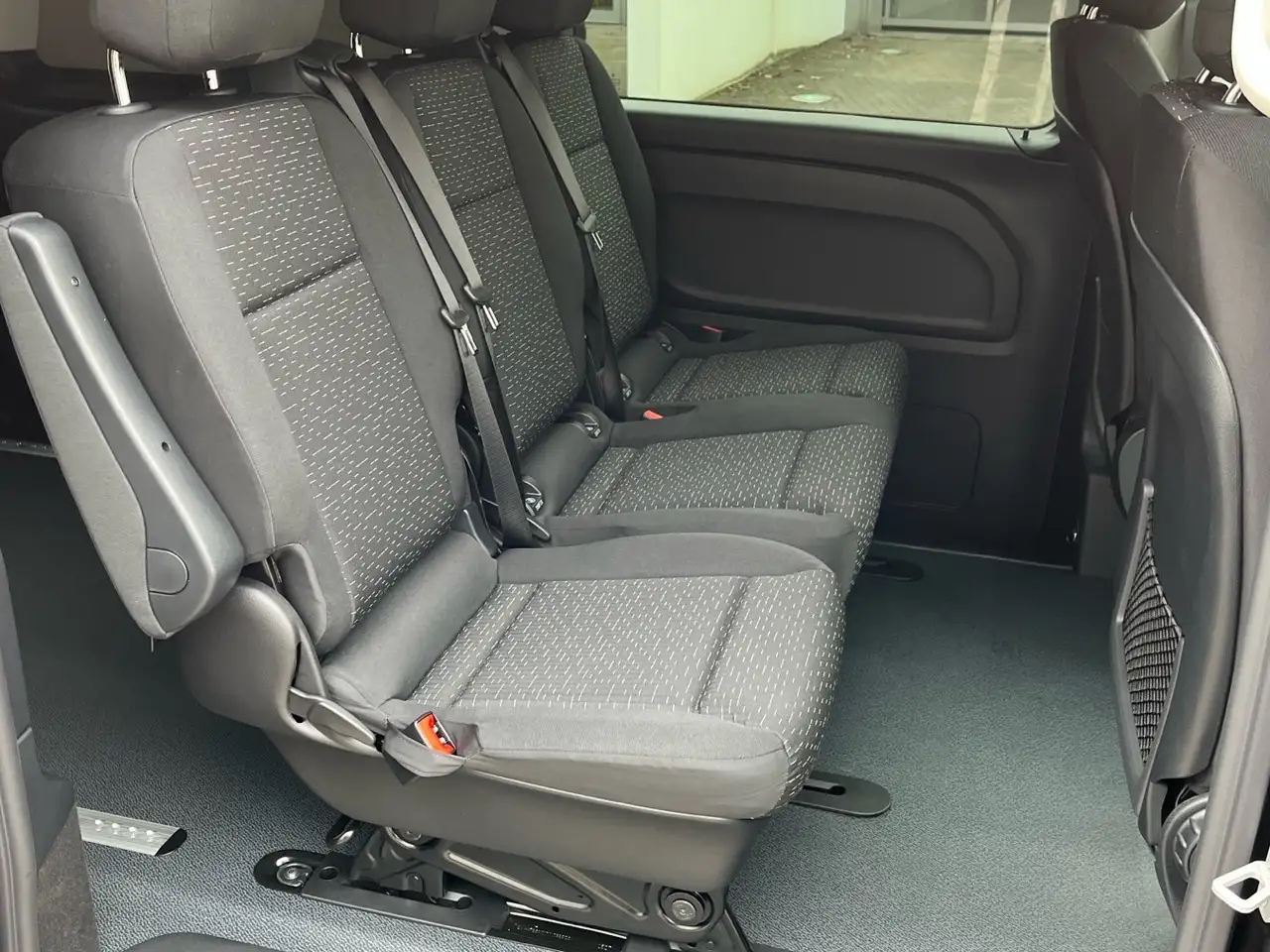 Mercedes-Benz Vito 119 CDI Mixto 4x4 lang Distr. Standhzg 360° 14