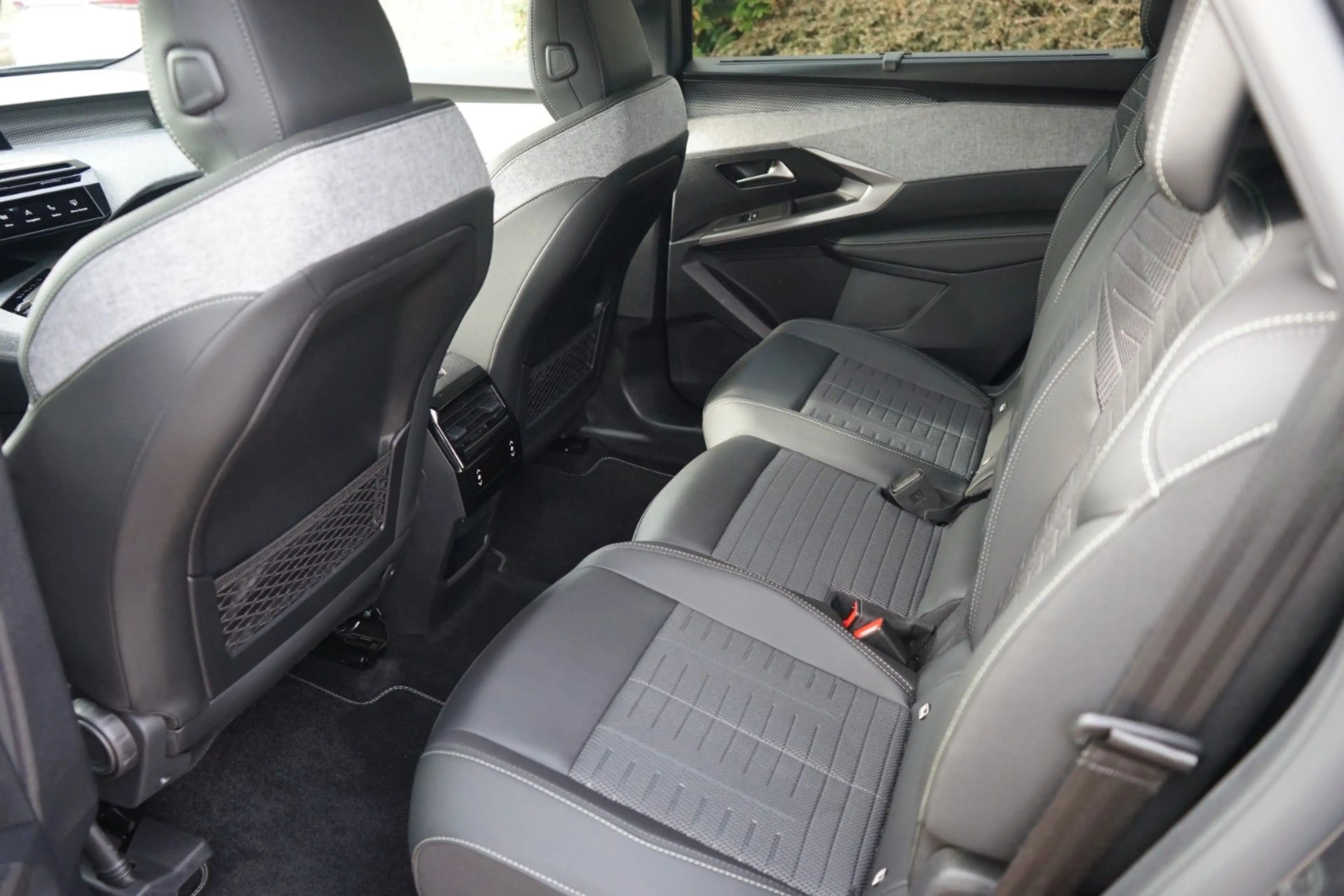Peugeot 5008 145 GT*Hybrid*7 Sitzer*Kamera*Rate 130€ — photo 12