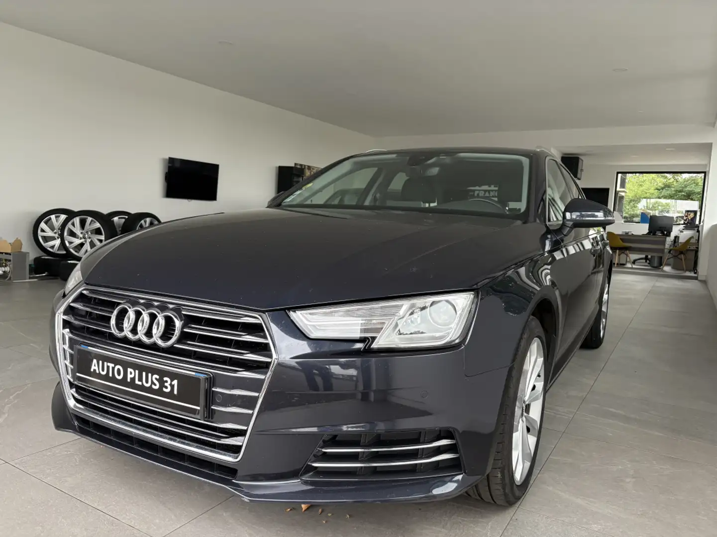Audi A4 2.0 TDI 150 S tronic 7 Design Luxe - 1