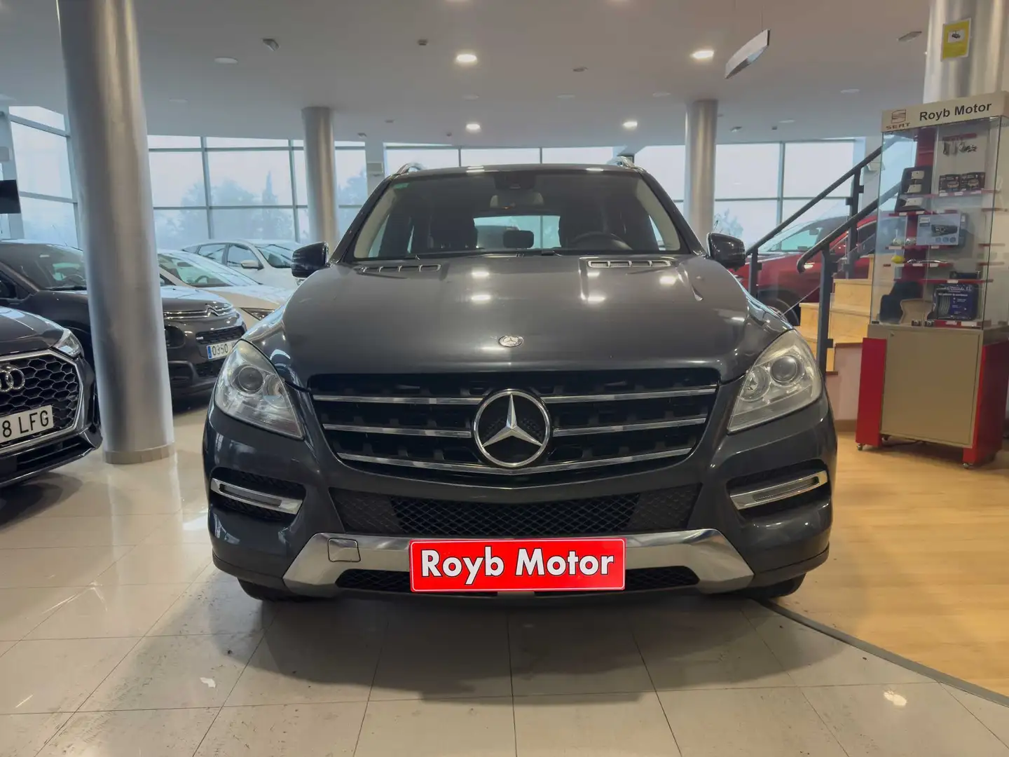 Mercedes-Benz ML 250 250BlueTec 4M Edition 1 7G Plus Gris - 2