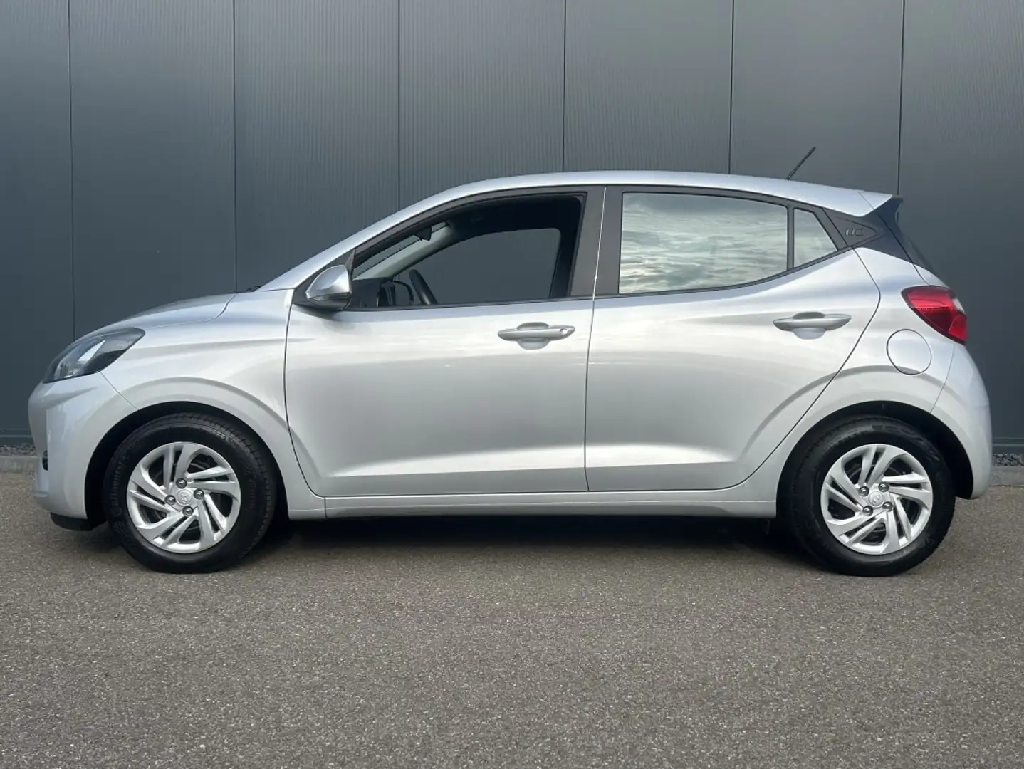 Hyundai i10 1.0 Comfort 5-zits Gris - 2