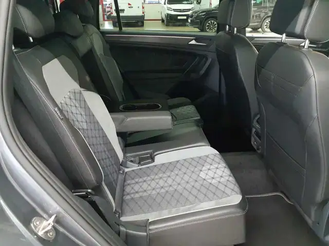 Volkswagen Tiguan view 13