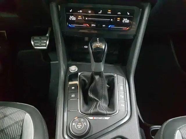 Volkswagen Tiguan view 10