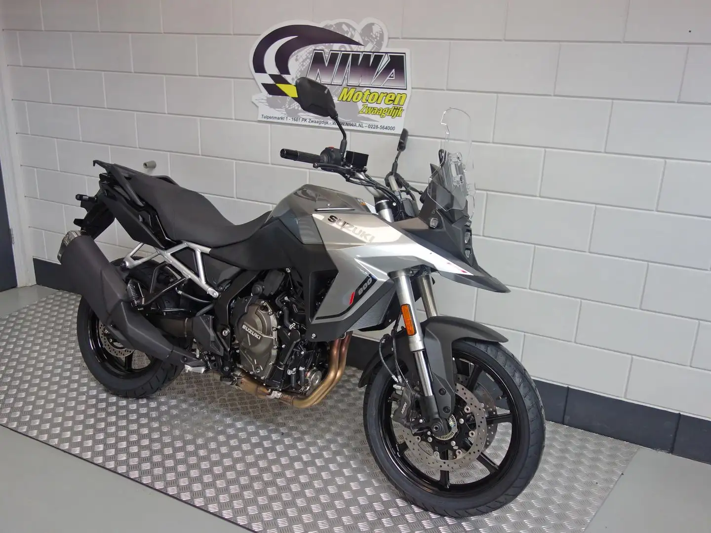 Suzuki V-Strom 800 Gris - 2
