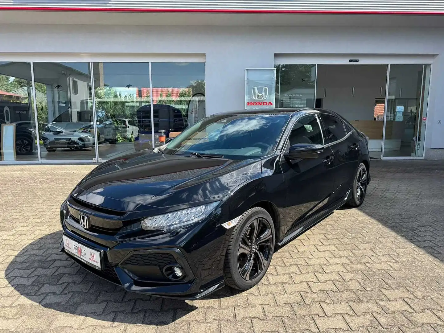 Honda Civic 1.5 i-VTEC Turbo Sport Plus Černá - 2