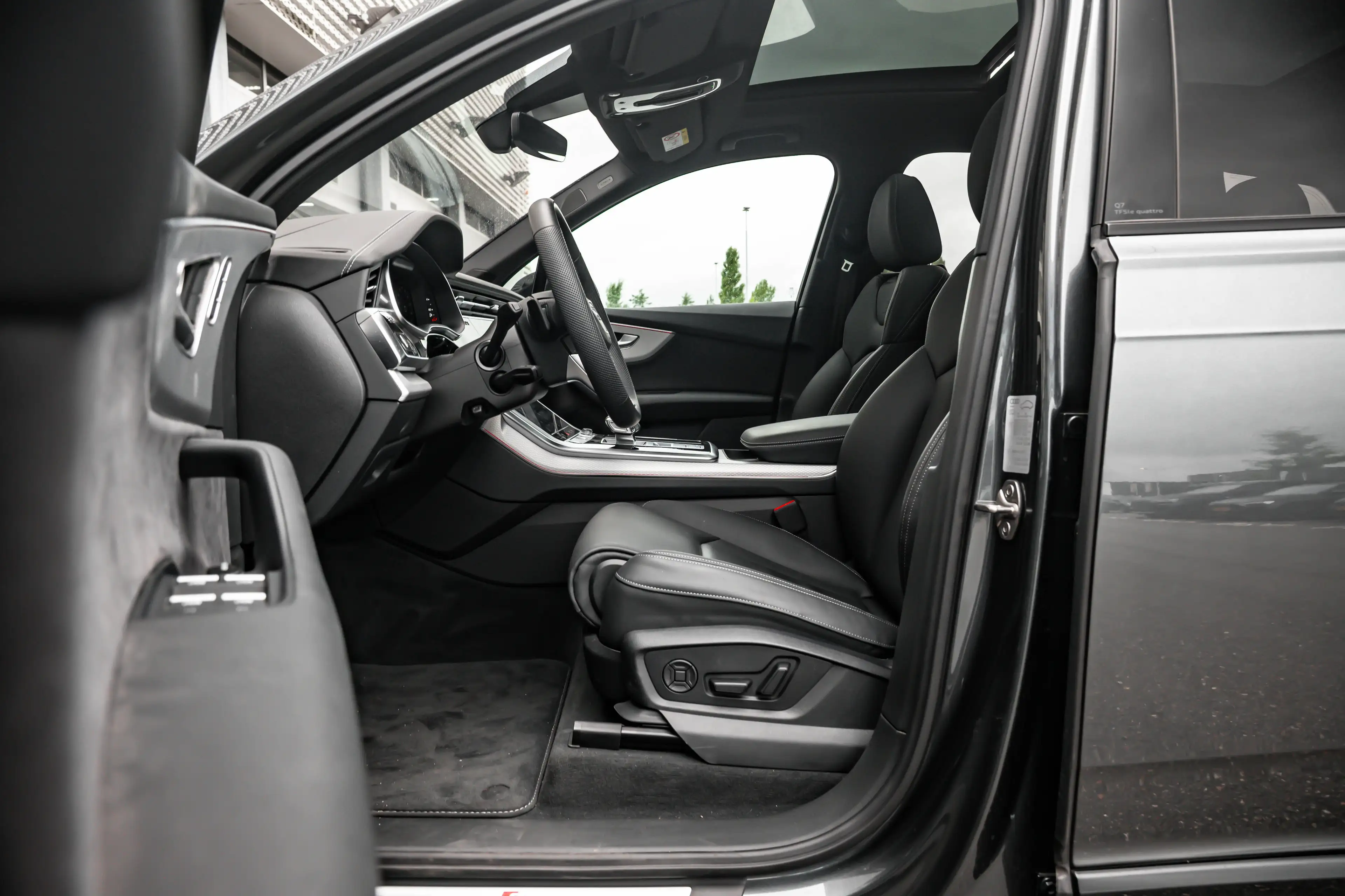 Audi Q7 60 TFSI e quattro Pro Line S Competition | Panoram — photo 21