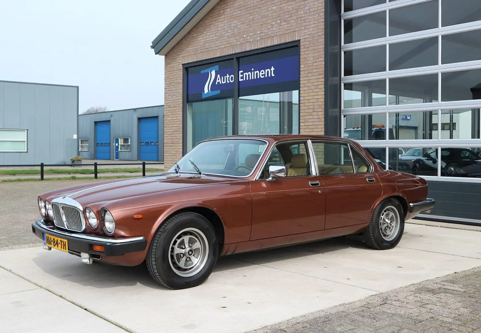 Daimler Sovereign 4.2 NL auto slechts 45dkm N.A.P. topconditie Braun - 1