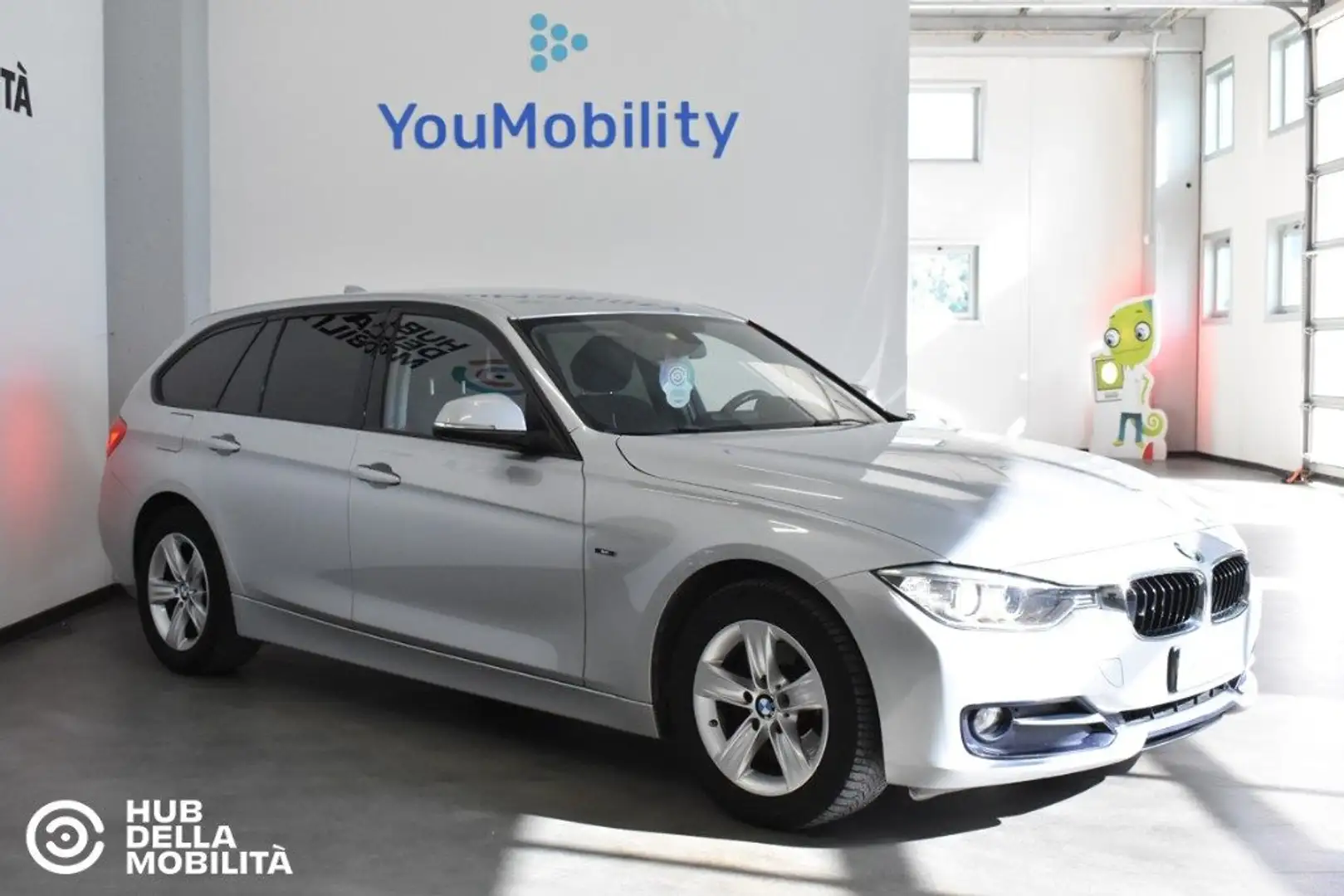 BMW 316 d Touring Sport Srebrny - 2
