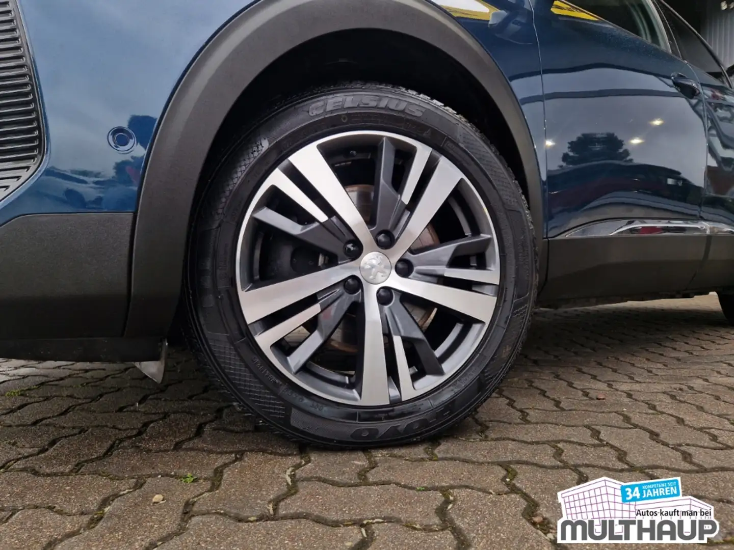 Peugeot 3008 Plug-In Hybrid 225 Roadtrip LED SHZ PDCv+h Blauw - 2