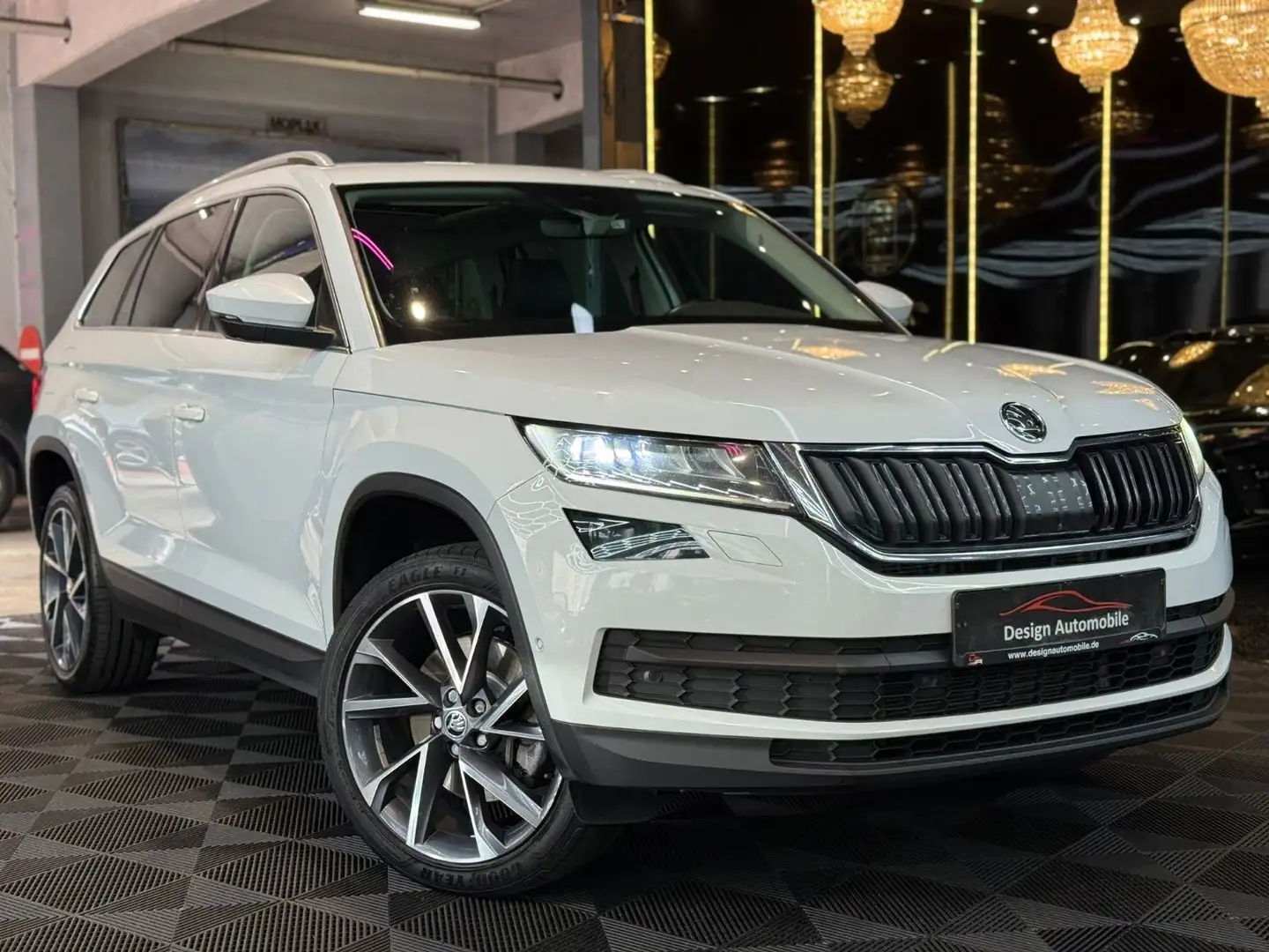 Skoda Kodiaq Style 2.0 TDI 4x4*KAMERA/MEMORY/PANO/AHK Weiß - 1