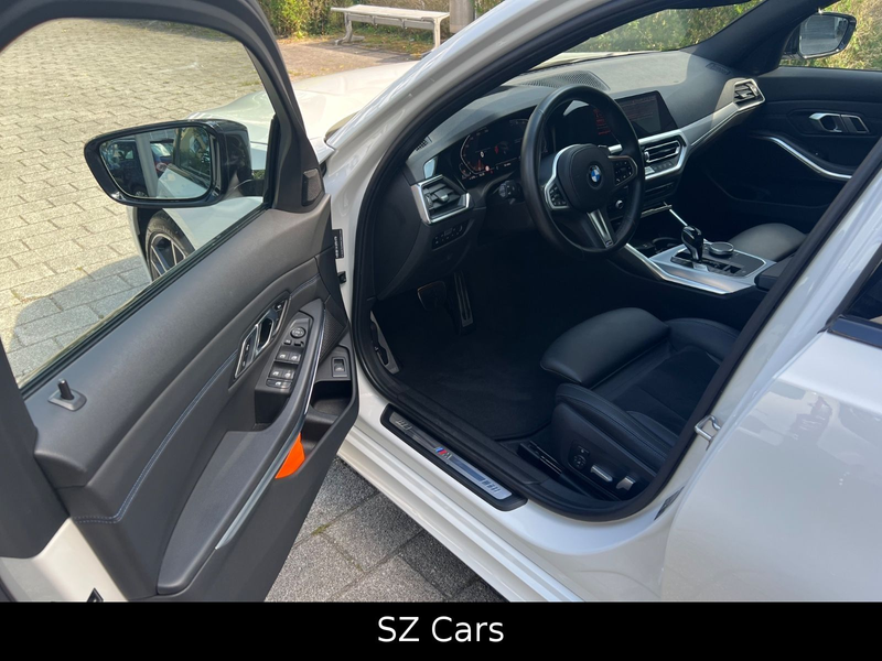 BMW 320 d Touring xDrive M Sport HUD KAM ALCANTARA — photo 15