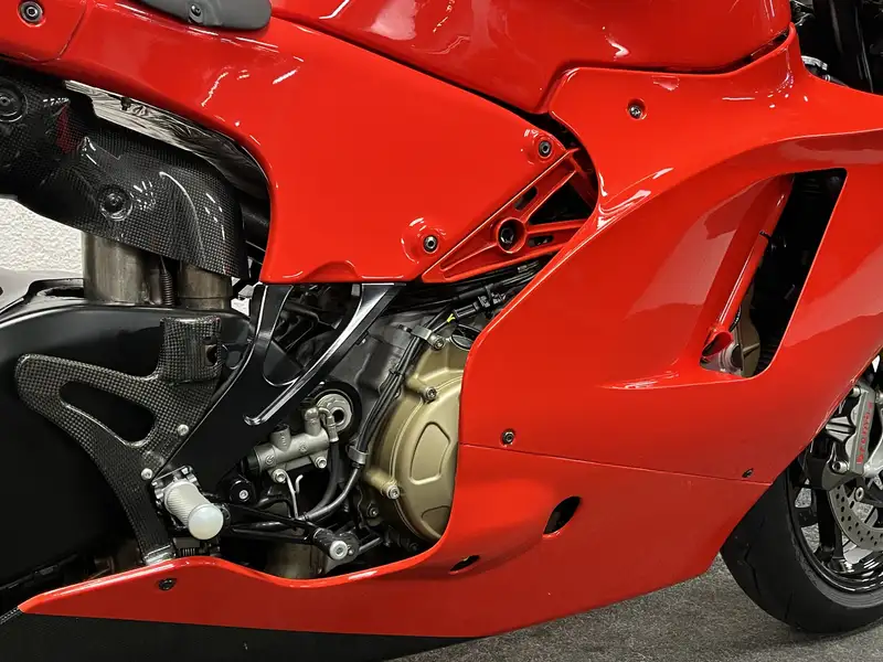 Ducati Desmosedici RR - foto 7