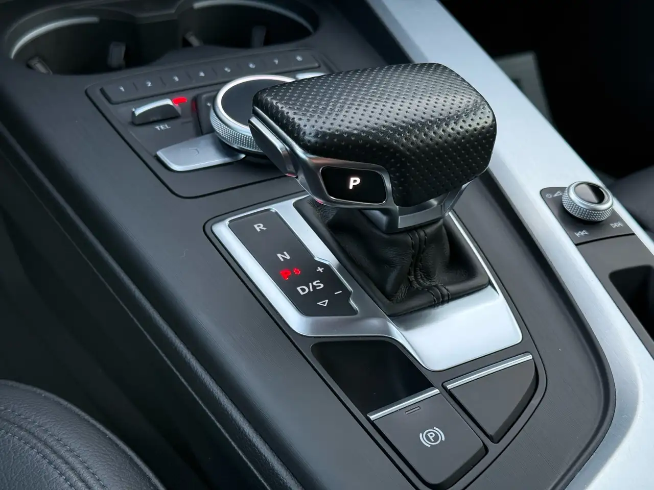 Audi A4 снимка Audi A4