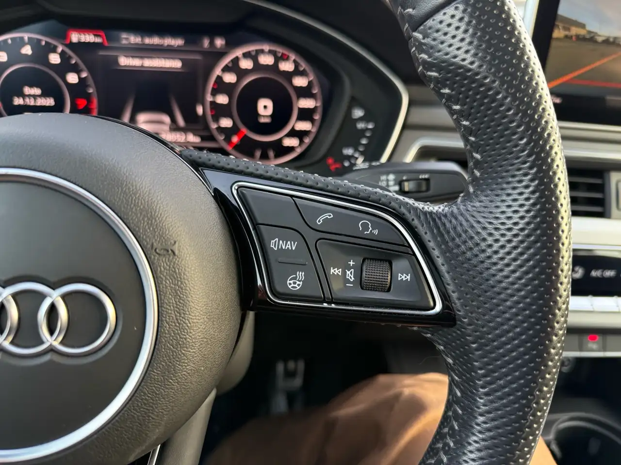 Audi A4 снимка Audi A4