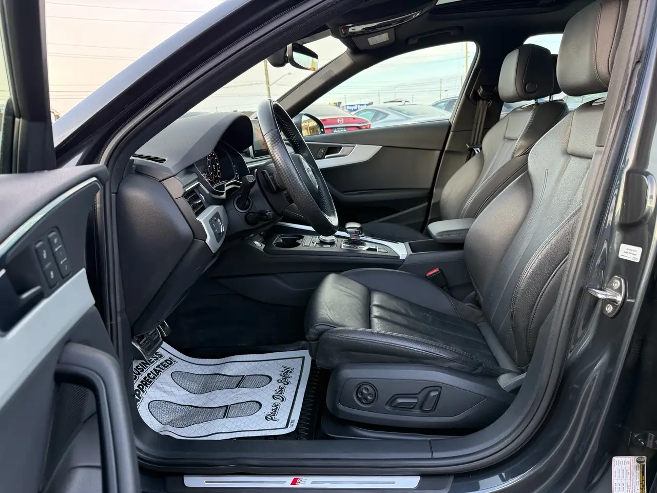 Audi A4 снимка Audi A4