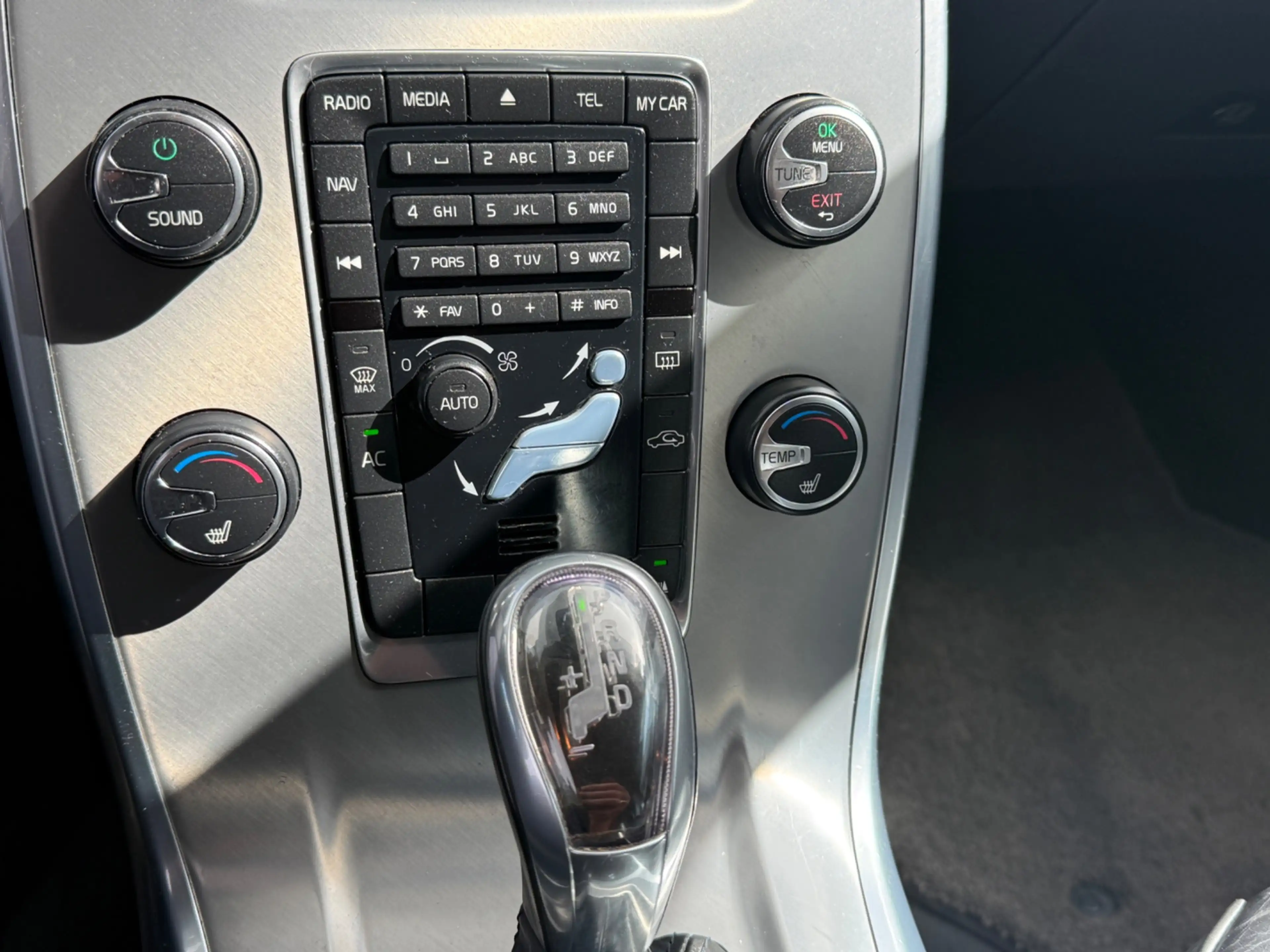 Volvo V70 1.6 T4 Nordic Automaat, Leer — photo 13