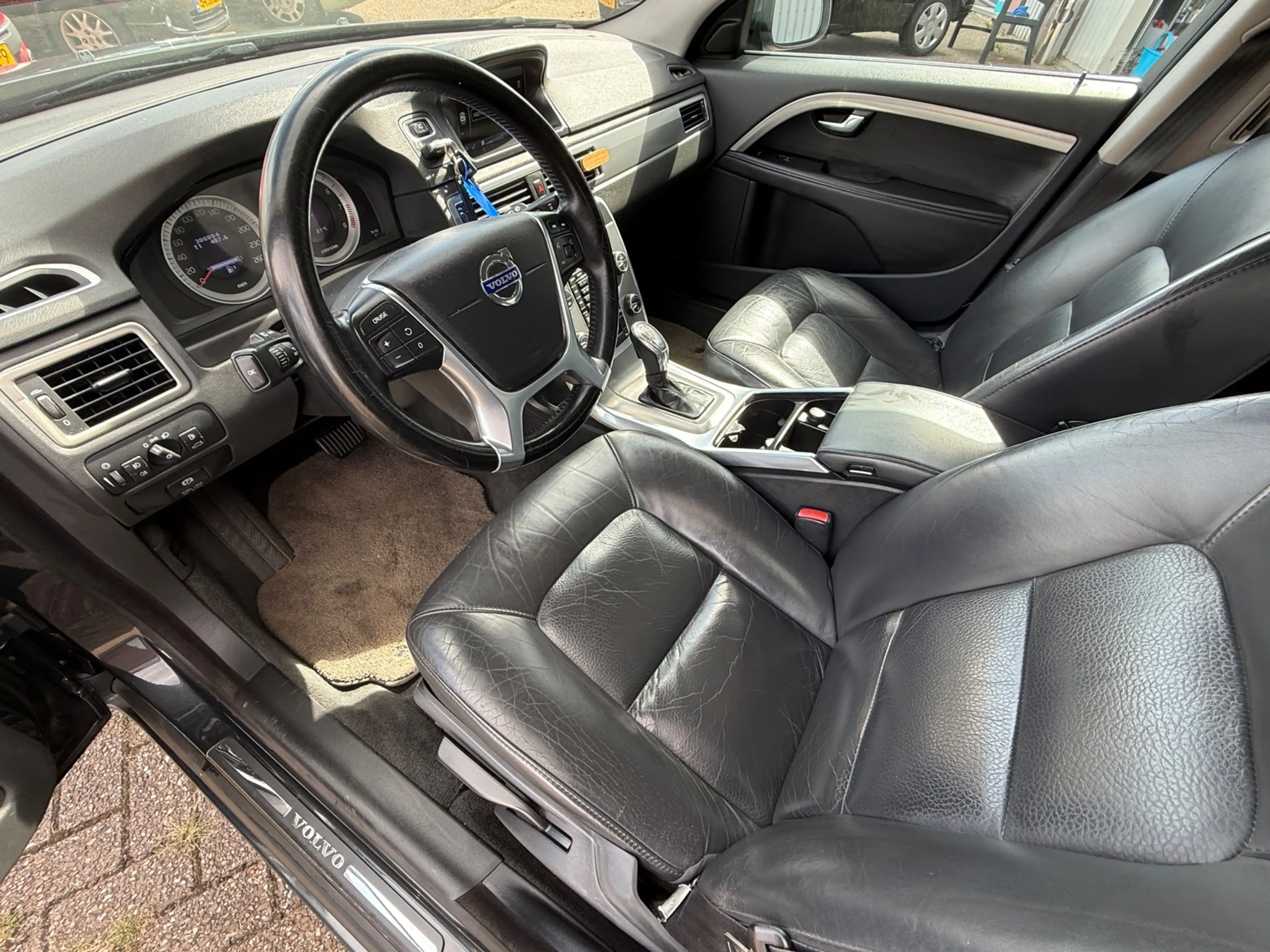 Volvo V70 1.6 T4 Nordic Automaat, Leer — photo 11