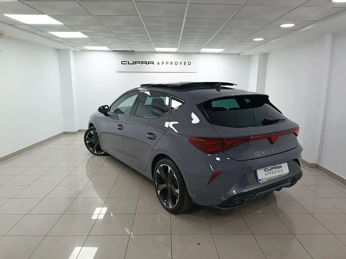 CUPRA Leon 1.5 TSI 110 Gris - 2
