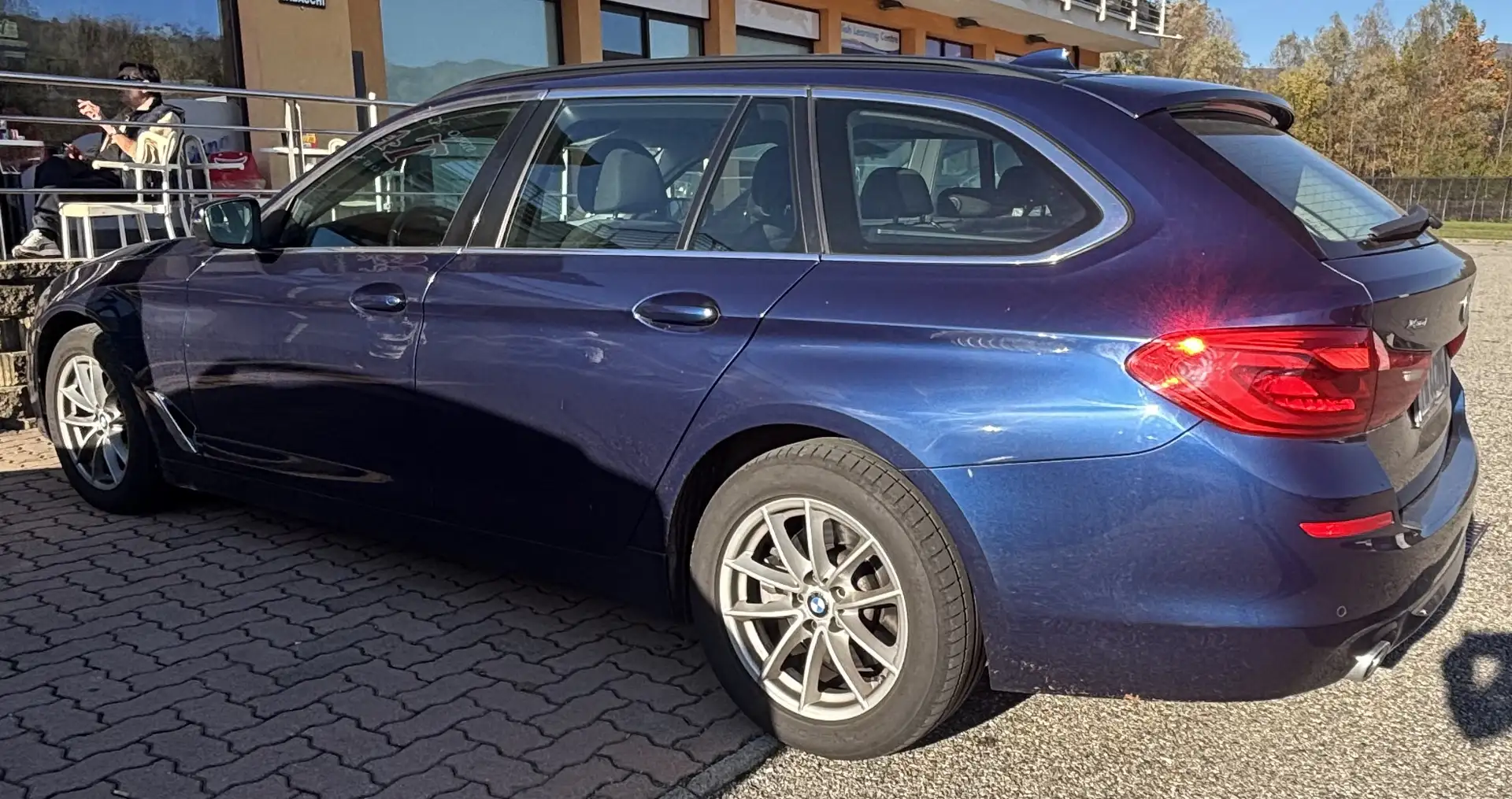 BMW 520 520d Touring xdrive Business auto - 2