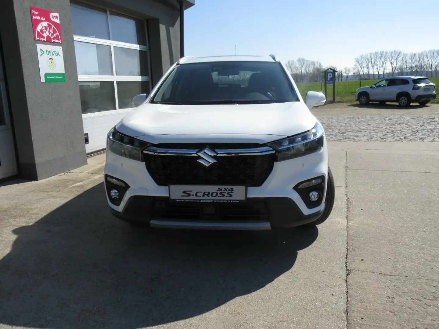 Suzuki S-Cross Comfort+ AllGrip Automatik Blanc - 2