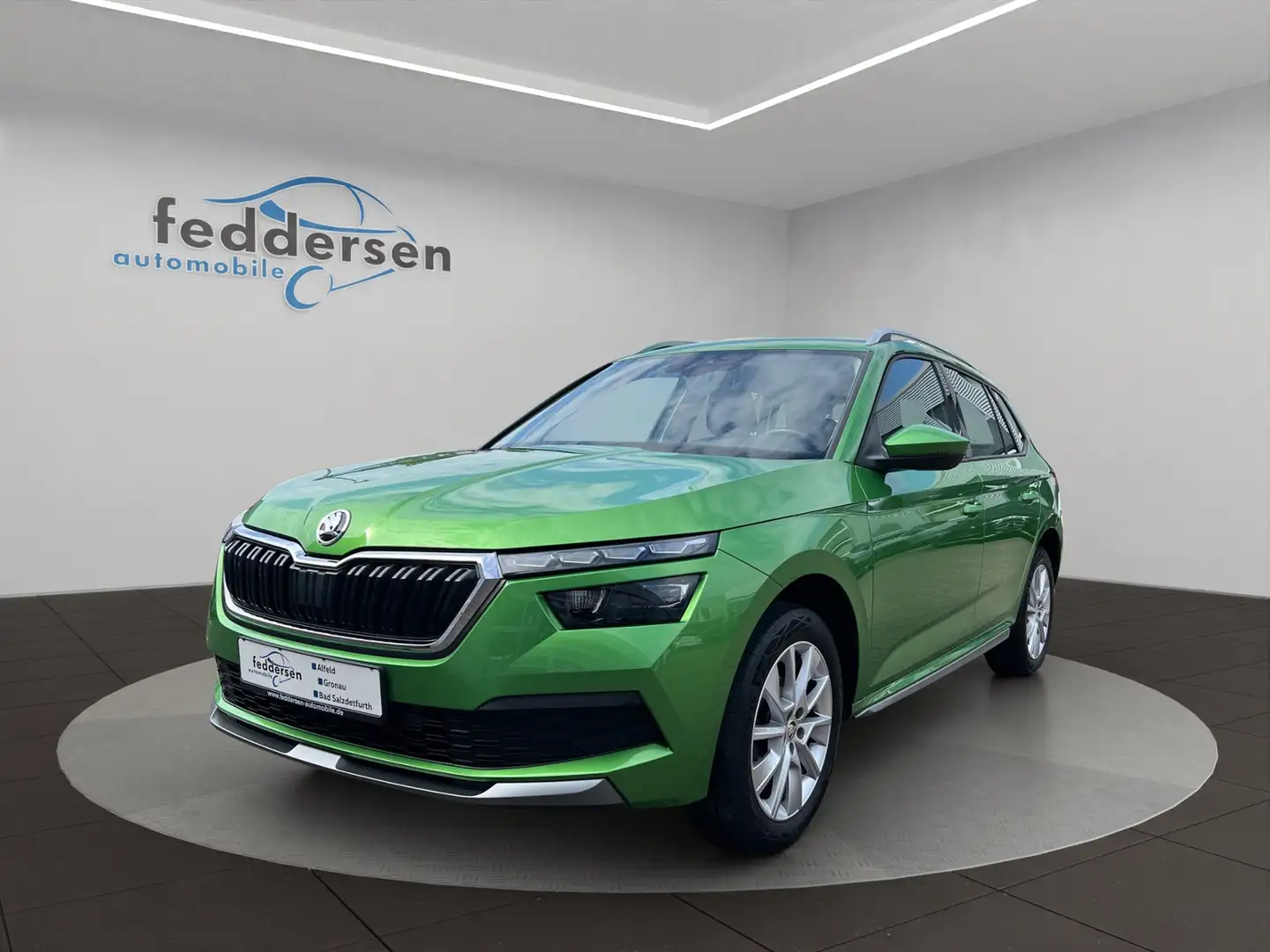 Skoda Kamiq Style 1.0 TSI AHK ACC LED Sitzheizung DAB+ KLIMA Verde - 2