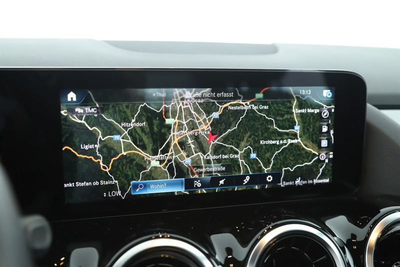 Mercedes-Benz GLA 180 d Autom NAVILED KAMERA SPORTSITZE 17ZOLL — photo 15