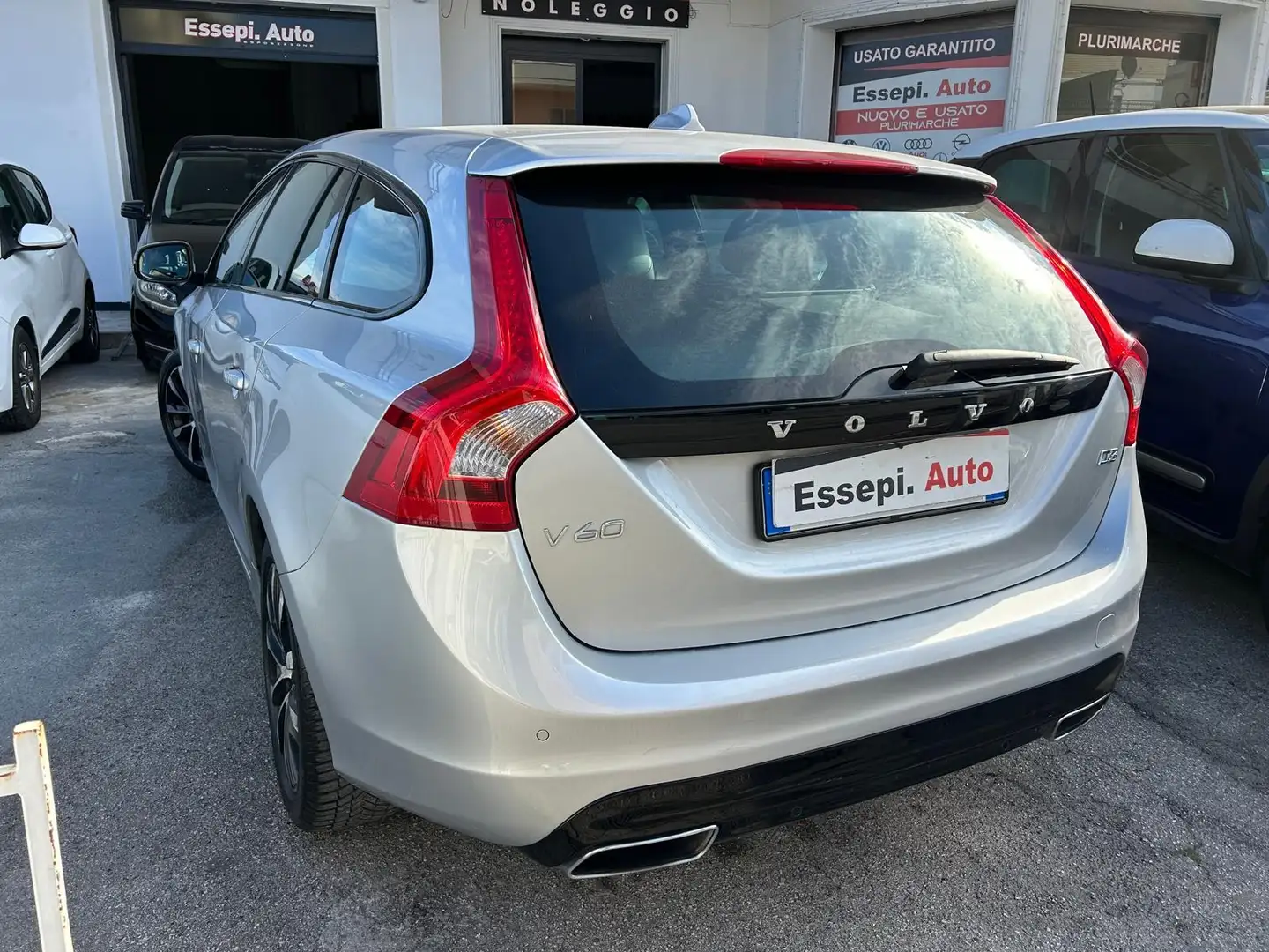Volvo V60 2.0 d3 Summum geartronic my17 - 2