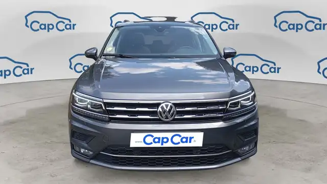 Volkswagen Tiguan Allspace view 5
