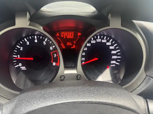 Nissan Juke view 12