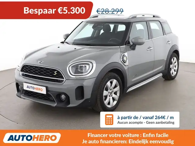 MINI Cooper SE Countryman Cooper SE ALL4 Essential Trim