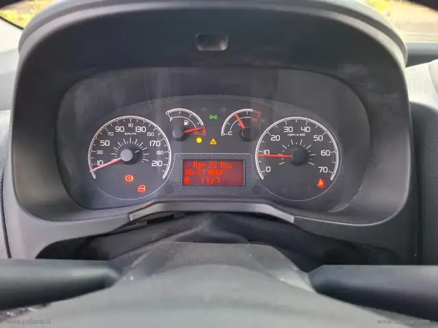 Fiat Fiorino view 10