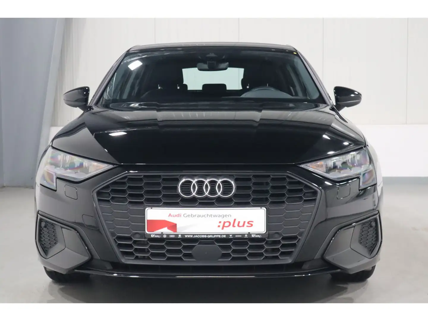 Audi A3 Sportback 30 TFSI Klima*PDC * Schwarz - 2