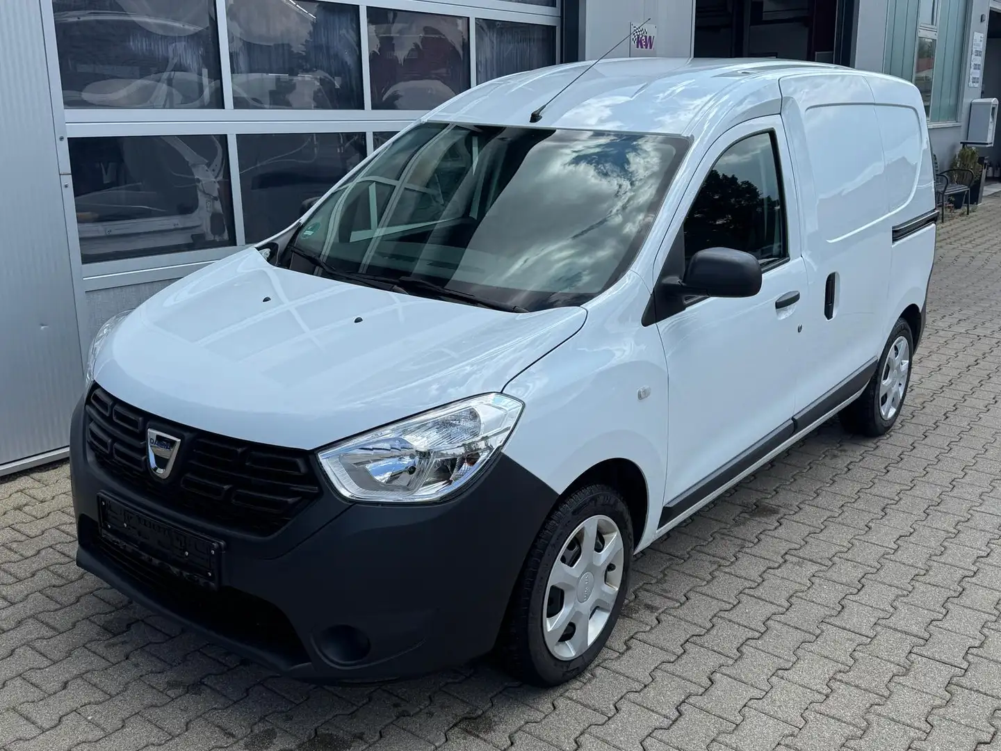Dacia Dokker Comfort 1.3 TCE AHK Tempomat Sitzheizung Weiß - 2