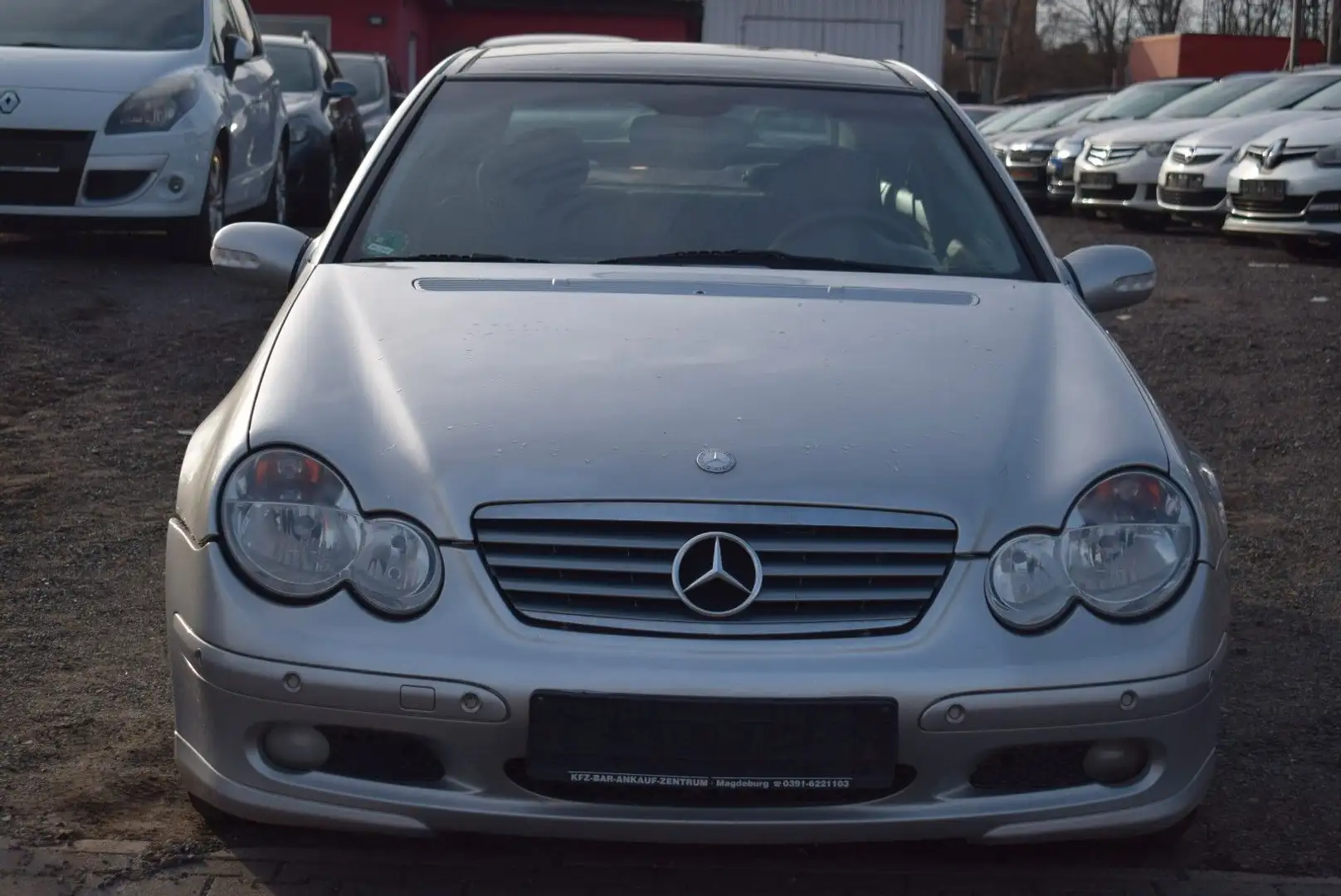 Mercedes-Benz C 200 Plateado - 1