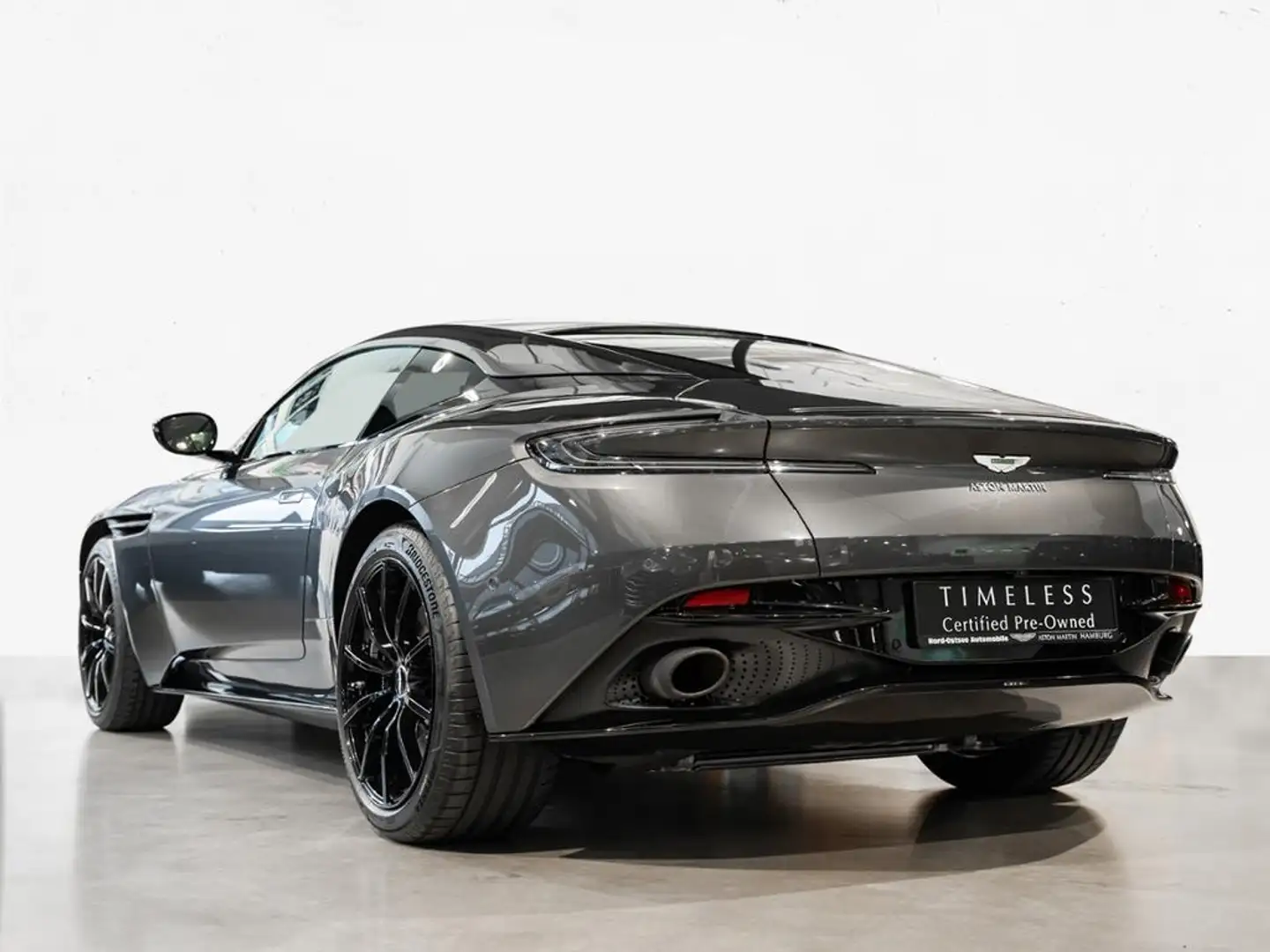 Aston Martin DB11 AMR V12 Coupe Aston Martin Hamburg Zilver - 2