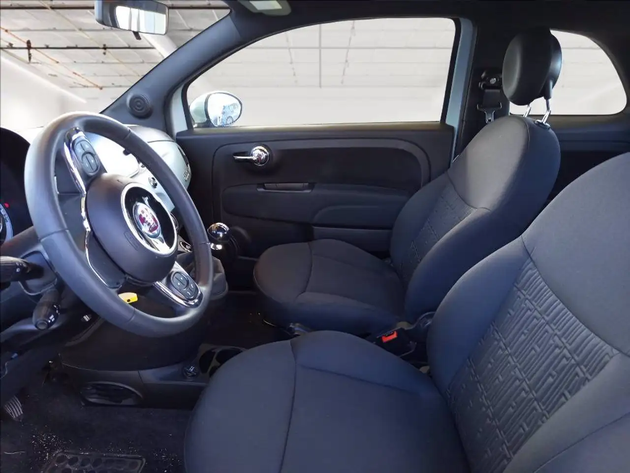 Fiat 500 1.0 hybrid 70cv 10