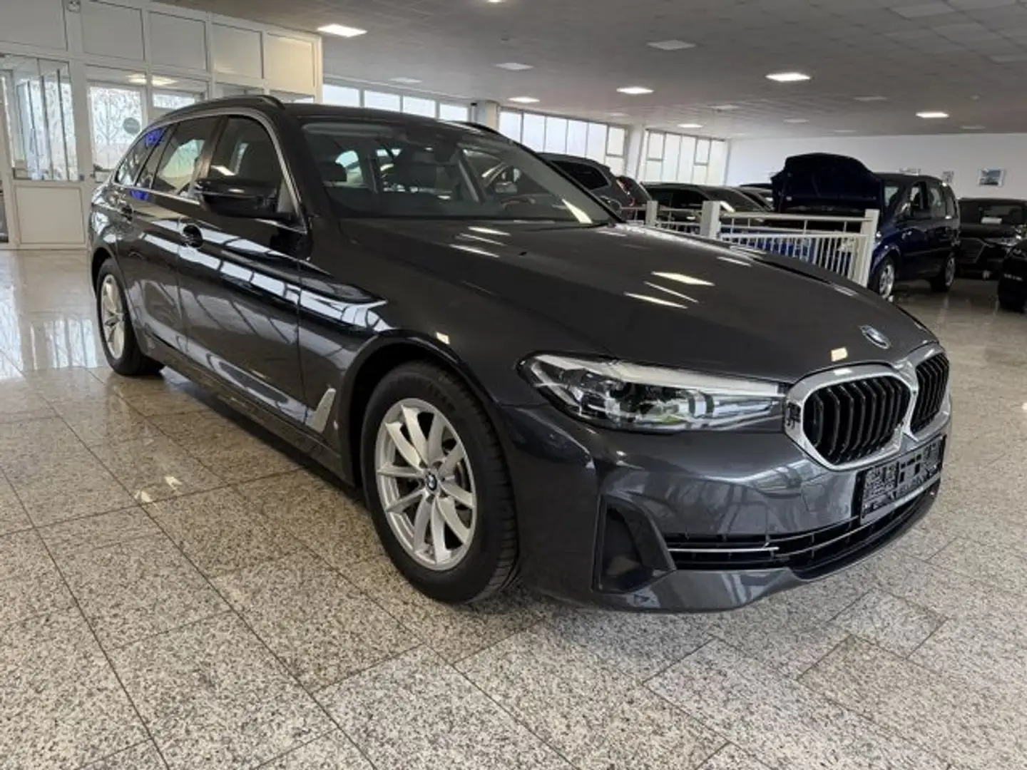 BMW 520 d xDrive Touring Business+Kamera+DAB+ Gris - 2