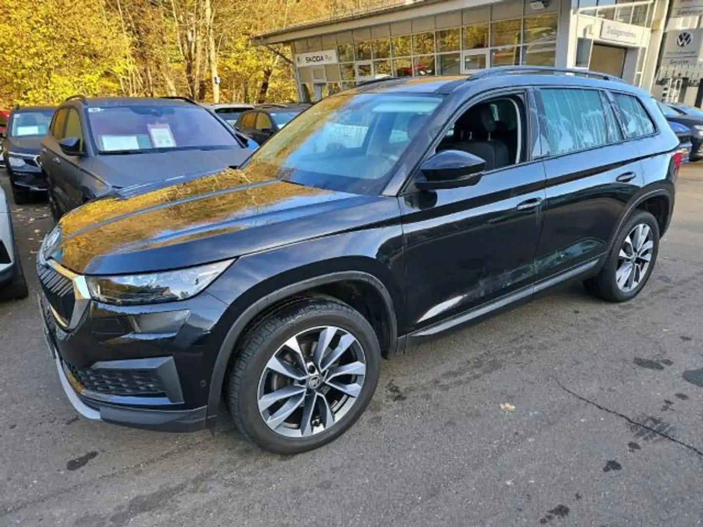Skoda Kodiaq 2.0 TDI DSG 4x4 FACELIFT LM19 ST.HEIZ AHK Schwarz - 2