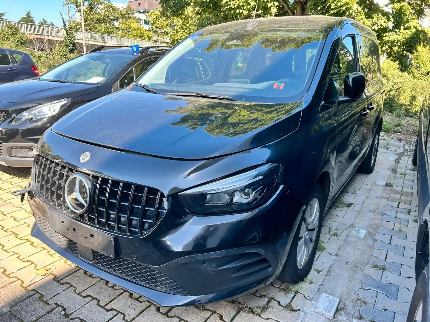 Mercedes-Benz T-Class T -Klasse 180 d standard Noir - 1