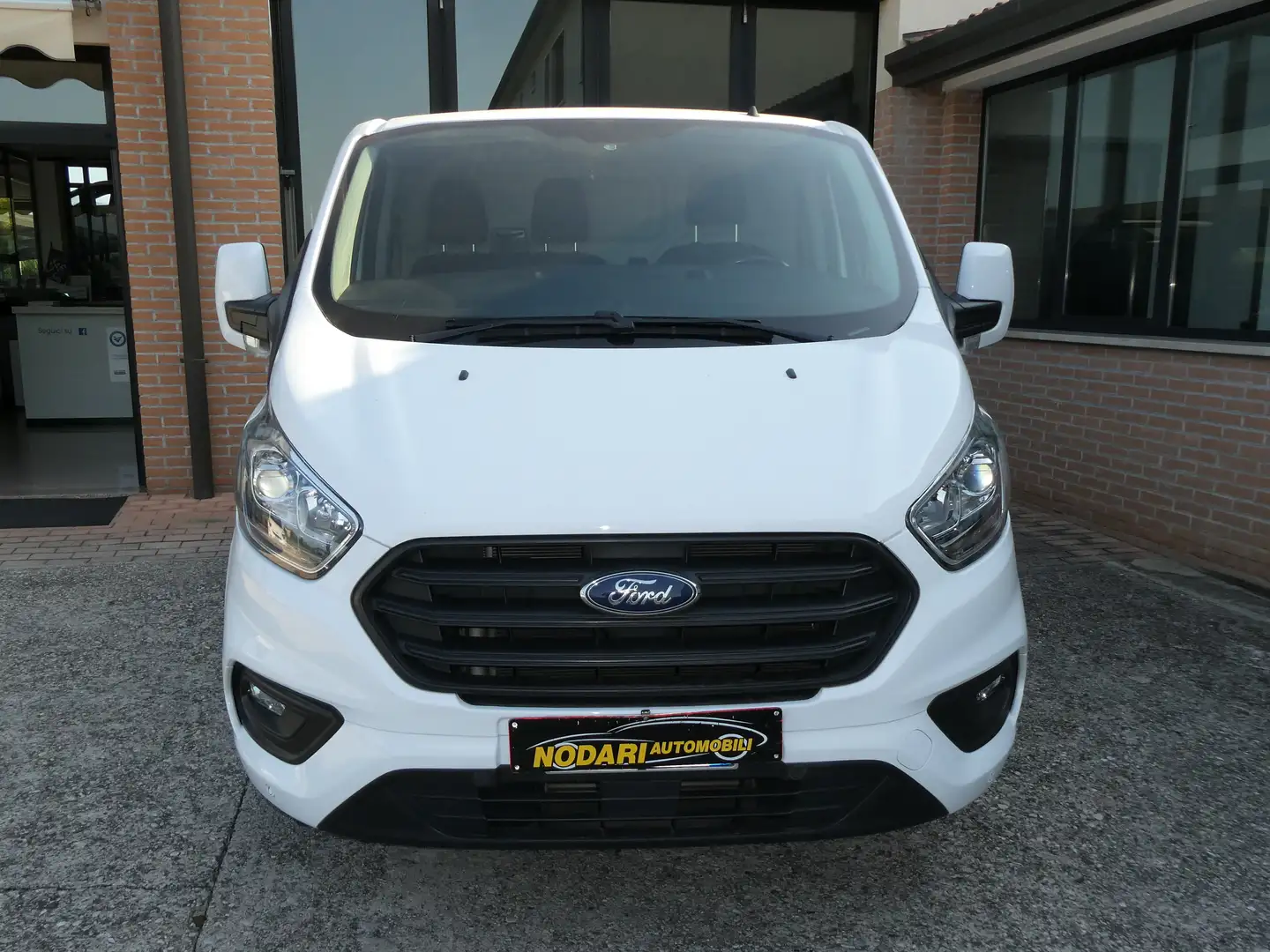 Ford Transit Custom PC trend 2.0 TDCI 130 cv Blanco - 2